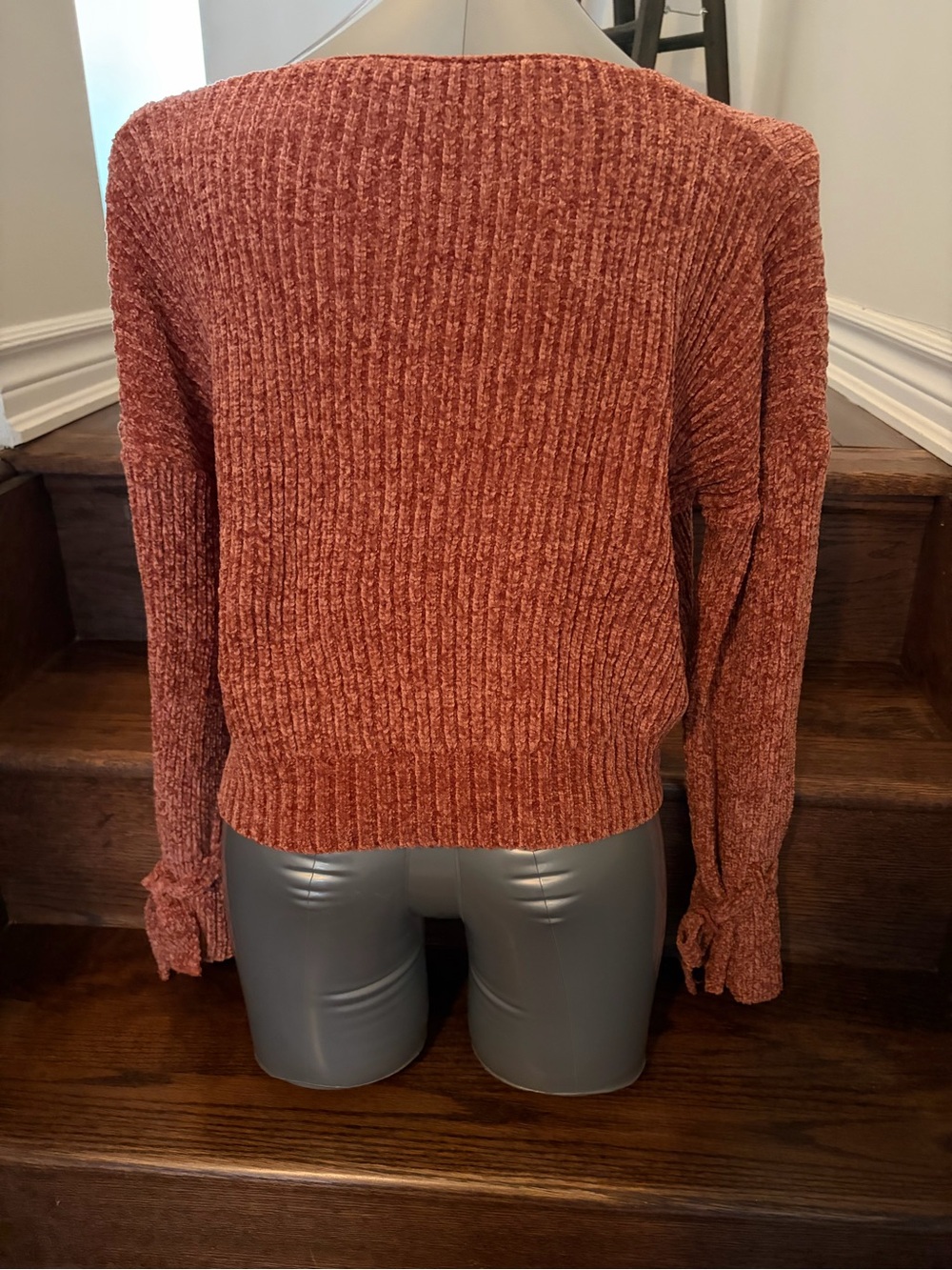 Papermoon Rust Ribbed V-Neck Sweater - Picture 2 of 3